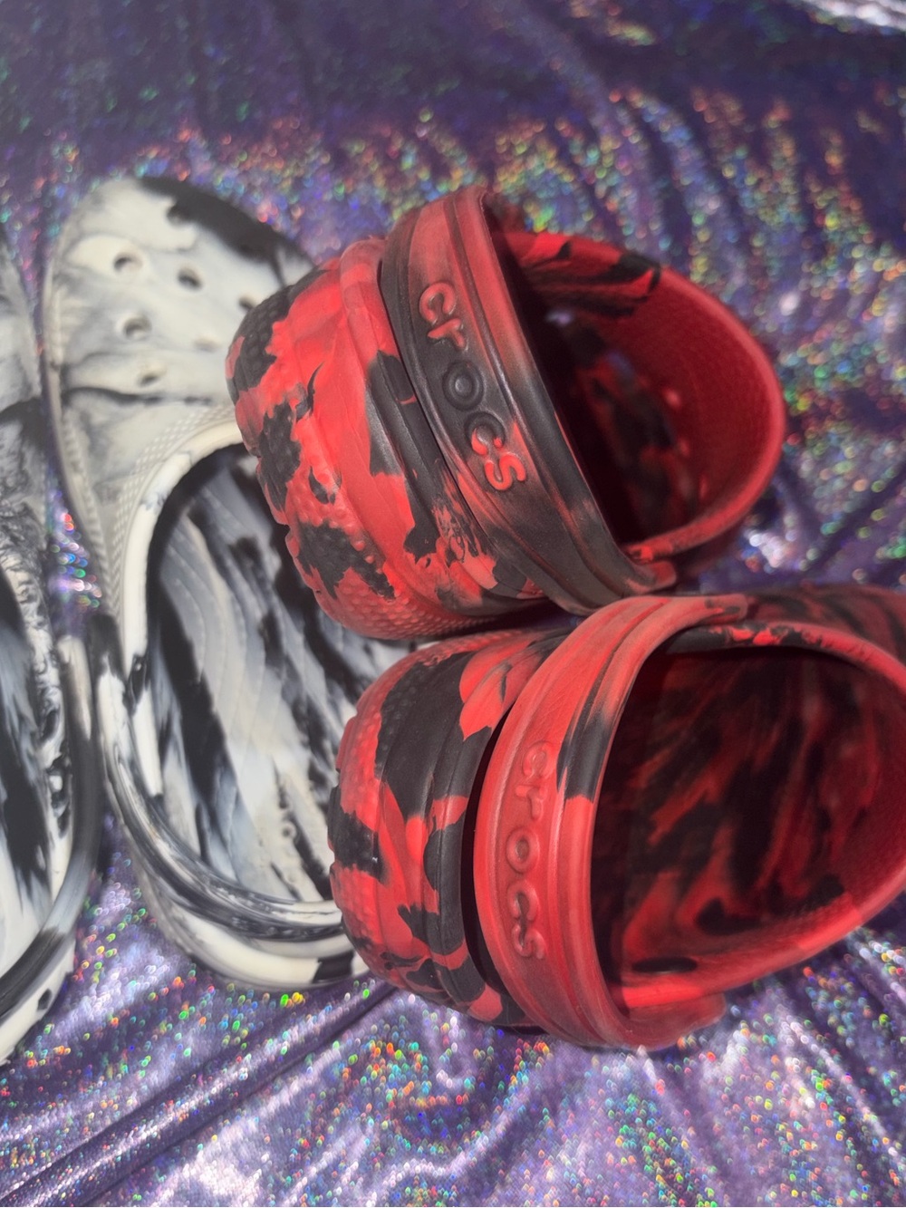 Toddler Marble Crocs Set - Picture 7 of 7